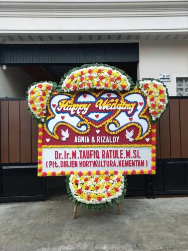 Papan Bunga Pernikahan graha family
